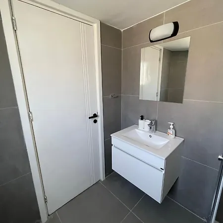 Downtown Cozy דירה ניקוסיה